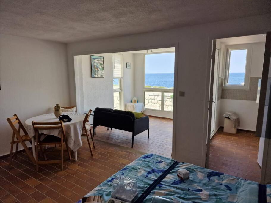 Une Parenthese Au Frioul Marseille Extérieur photo